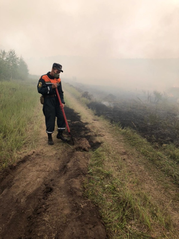 Группировка Тульского спасательного центра участвует в тушении природных пожаров в Якутии