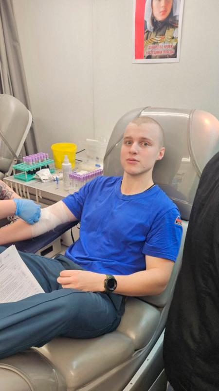 Спасатели центра стали донорами крови в рамках акции «35 добрых дел» Спасатели центра стали донорами крови в рамках акции «35 добрых дел»
