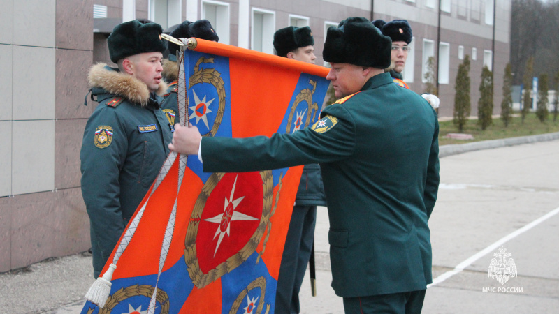Личному составу Тульского спасательного центра МЧС России представили нового начальника