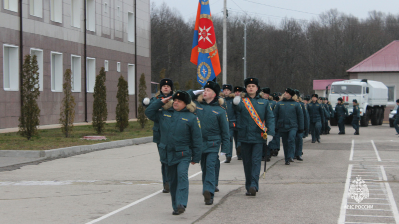 Личному составу Тульского спасательного центра МЧС России представили нового начальника