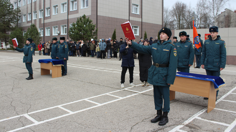 Торжественная церемония принятия Военной присяги прошла в ФГКУ «Тульский СЦ МЧС России»