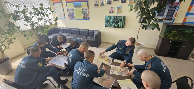 Тульский спасательный центр МЧС России присоединяются к акции «Окна Победы»