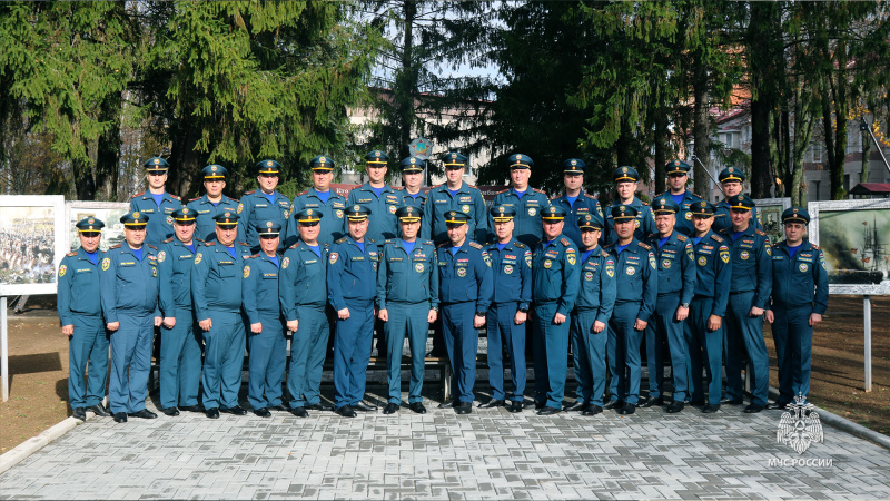 Командирские сборы с руководящим составом спасательных воинских формирований МЧС России