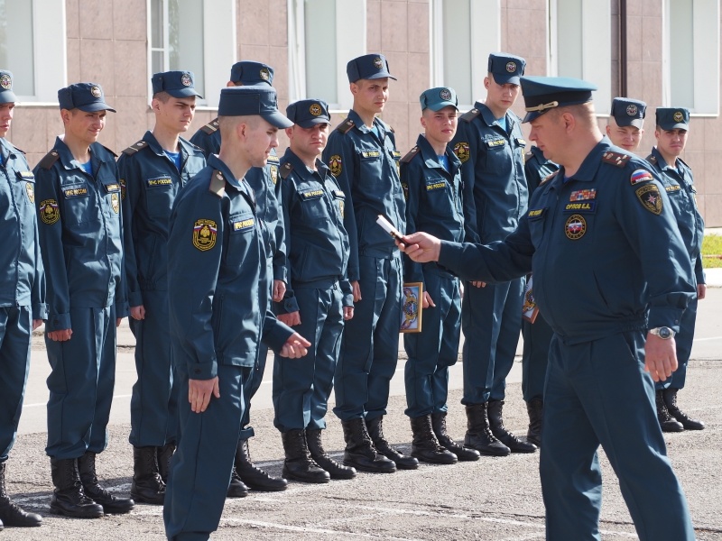 Чествование личного состава, увольняемого в запас