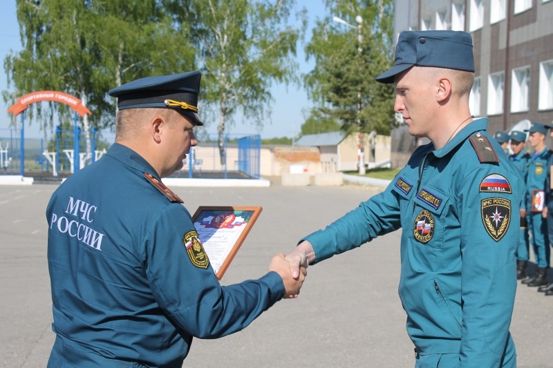 Чествование личного состава,увольняемого в запас