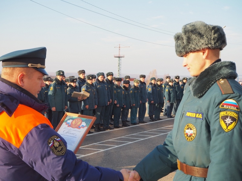 Чествование личного состава, увольняемого в запас